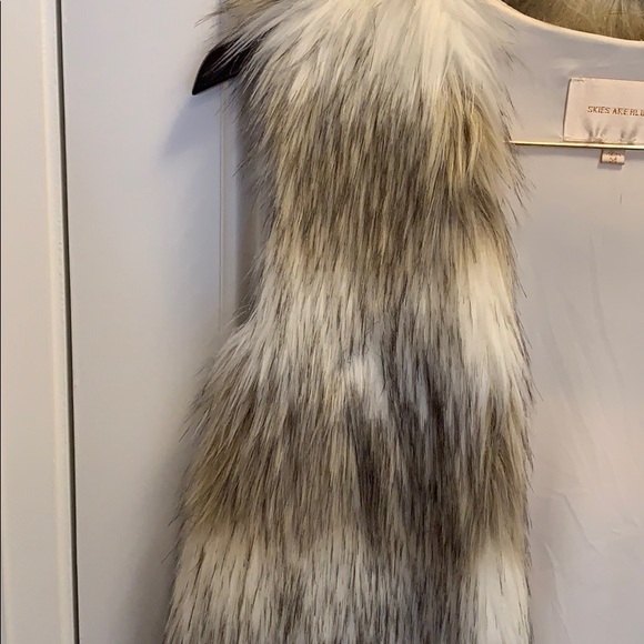 Faux fur vest - Picture 4 of 5